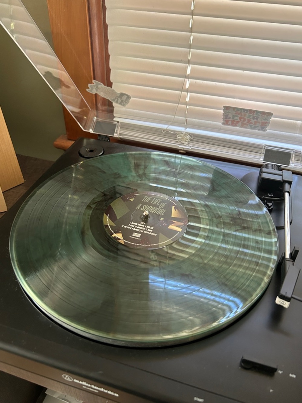 Taylor Swift “The Life of a Showgirl” Shiny bug wintergreen & onyx marbled Vinyl